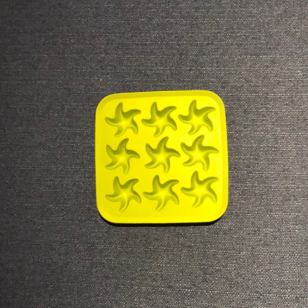 Star shape ice cube mold